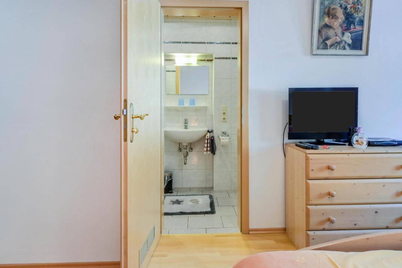 Katharinenhof Wohnung Kramer ガルミッシュ・パルテンキルヒェン エクステリア 写真